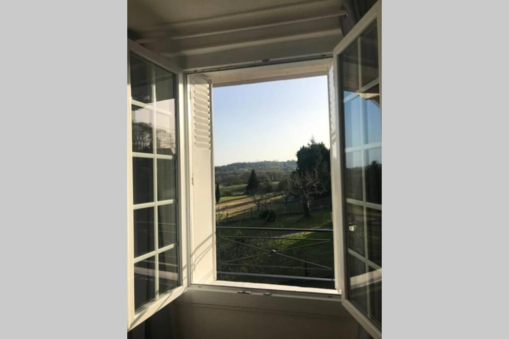 Les Hortensias Spacieuse Maison En Ardoise Du Pays Fibre Holiday home