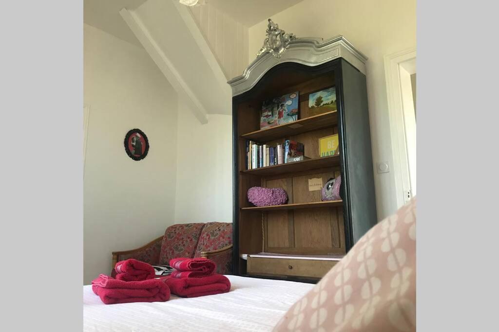 Les Hortensias Spacieuse Maison En Ardoise Du Pays Fibre Holiday home *