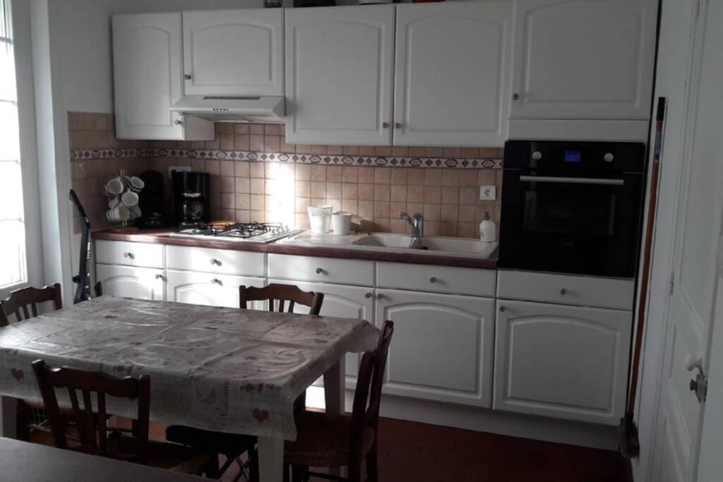 Les Hortensias Spacieuse Maison En Ardoise Du Pays Fibre Holiday home *