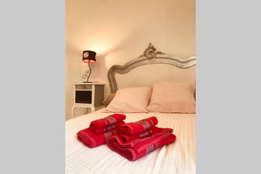 Les Hortensias Spacieuse Maison En Ardoise Du Pays Fibre * Voutezac